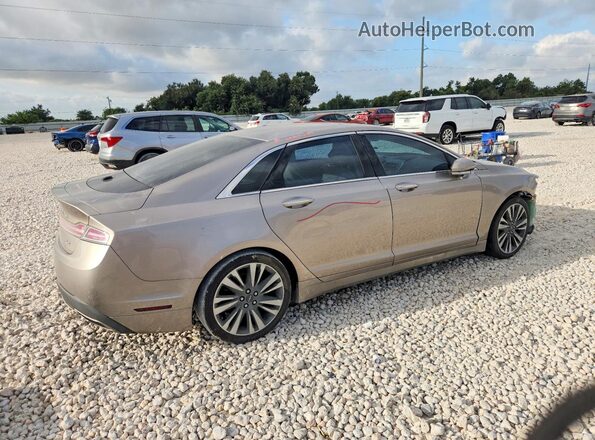 3LN6L5C99JR621193 2018 LINCOLN MKZ Золотой Задняя правая четверть