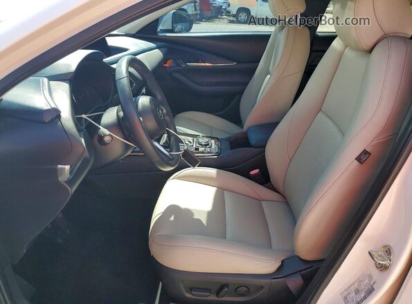 3MVDMADL7LM140062 2020 MAZDA CX-30 Белый Вид салона спереди
