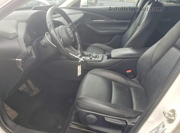 3MVDMBBL4MM258306 2021 MAZDA CX-30 White Вид салону спереду