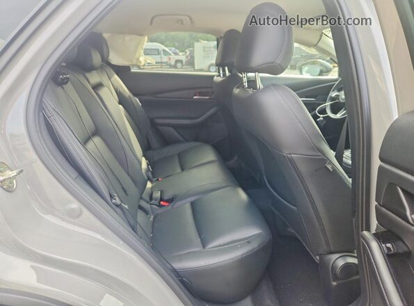 3MVDMBBM5SM760974 2025 MAZDA CX-30 Gray Вид задніх сидінь