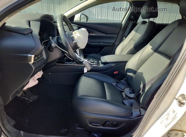 3MVDMBCM6RM681564 2024 MAZDA CX-30 White Widok wnętrza z przodu