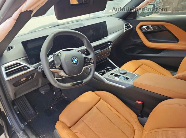 3MW23CM05S8F08806 2025 BMW 2 SERIES Black Dashboard view