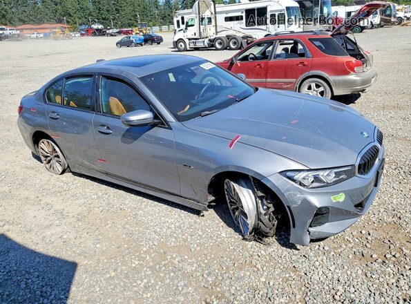 3MW39FF04P8C95291 2023 BMW 3 SERIES Silver Przód prawy
