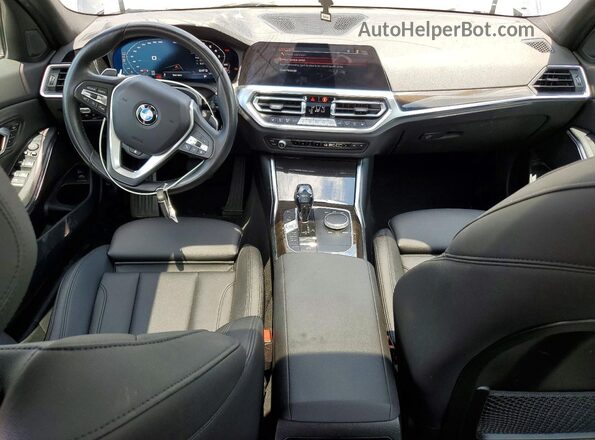 3MW5R7J03M8C00575 2021 BMW 3 SERIES Gray Widok deski rozdzielczej