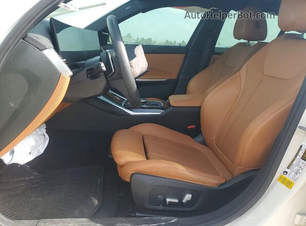 3MW69FF09P8D69446 2023 BMW 3 SERIES White Front interior view
