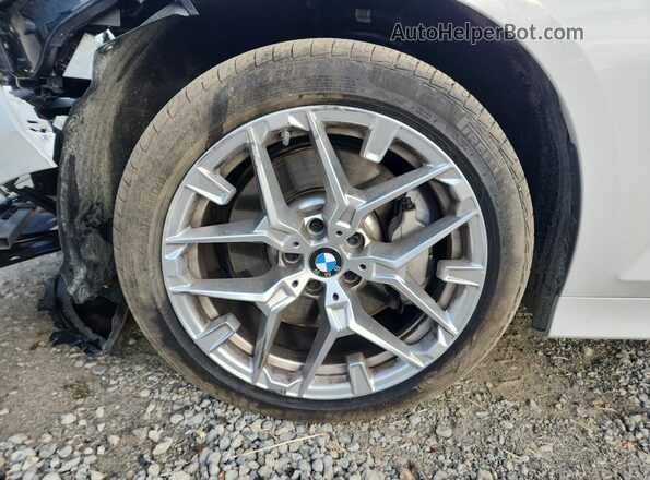 3MW89CW09T8G32357 2026 BMW 3 SERIES White VIN sticker view