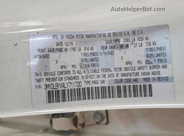 3MYDLBYV4LY711720 2020 TOYOTA YARIS White Widok komory silnika