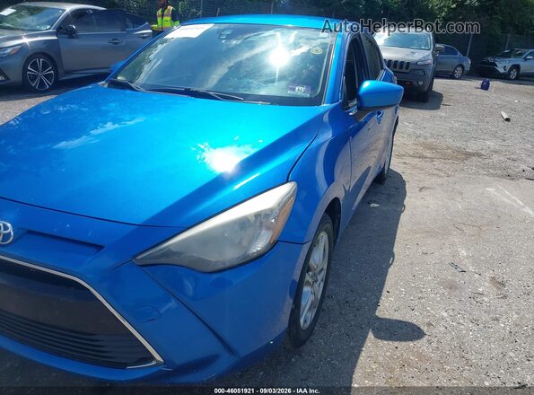 3MYDLBYV5HY173259 2017 TOYOTA YARIS IA Blue წინა მარცხენა ხედი სამი მეოთხედიდან