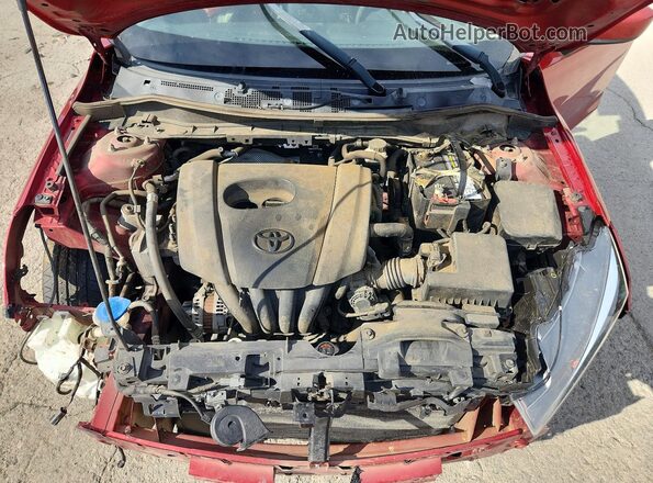 3MYDLBYV8HY187785 2017 TOYOTA YARIS Красный Вид задней части салона