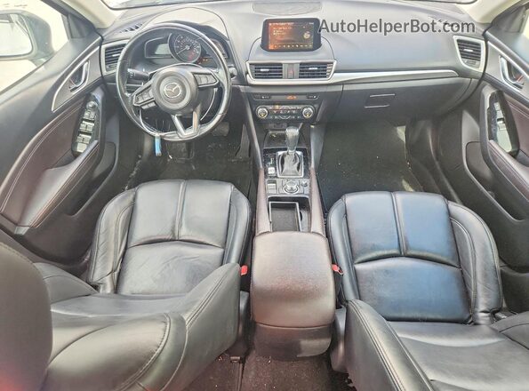 3MZBN1V32JM209609 2018 MAZDA 3 White Dashboard view