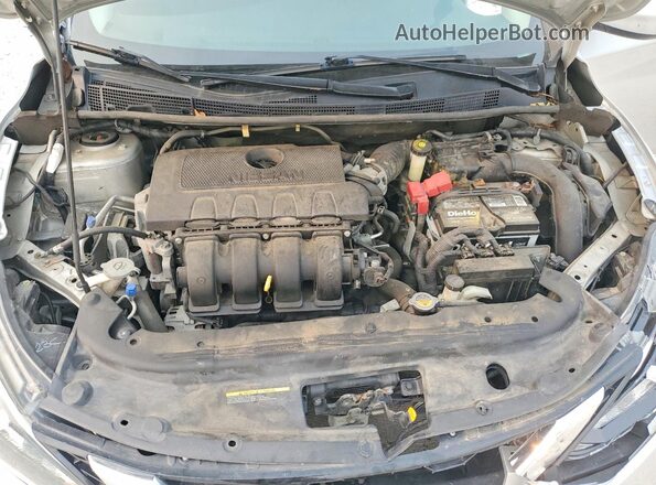 3N1AB7AP0JY320870 2018 NISSAN SENTRA Silver Widok wnętrza z tyłu