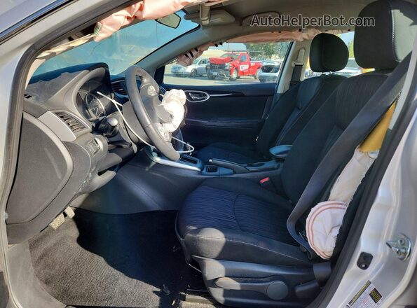 3N1AB7AP1KL618858 2019 NISSAN SENTRA Silver Вид салону спереду