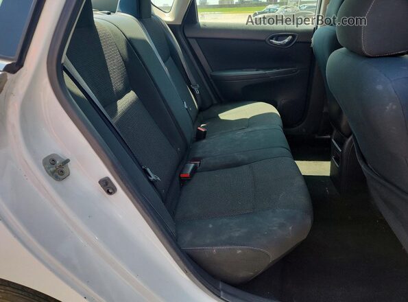 3N1AB7AP1KY228295 2019 NISSAN SENTRA Белый Вид задних сидений