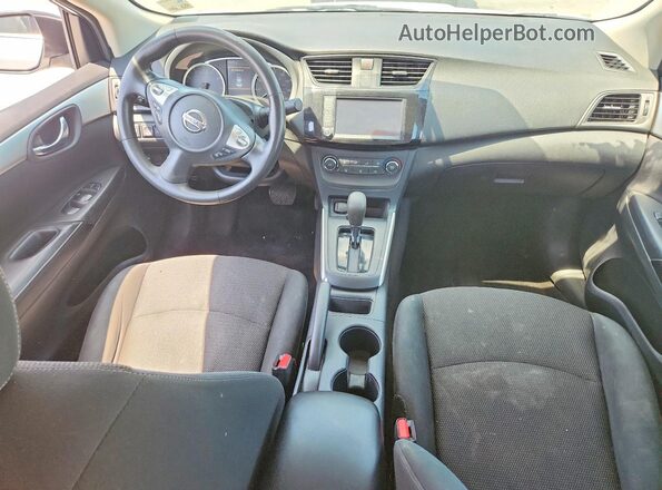 3N1AB7AP1KY228295 2019 NISSAN SENTRA Белый Вид панели приборов
