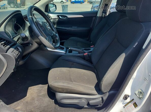 3N1AB7AP1KY228295 2019 NISSAN SENTRA Белый Вид салона спереди