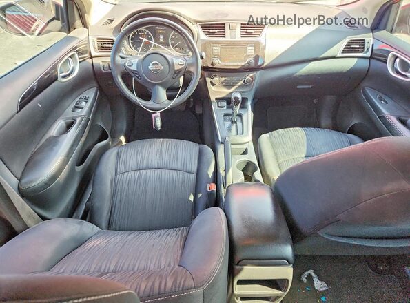 3N1AB7AP2HL655152 2017 NISSAN SENTRA Red Вид панелі приладів