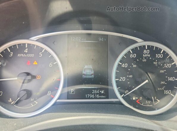 3N1AB7AP2JL648126 2018 NISSAN SENTRA Silver Вид щитка приладів