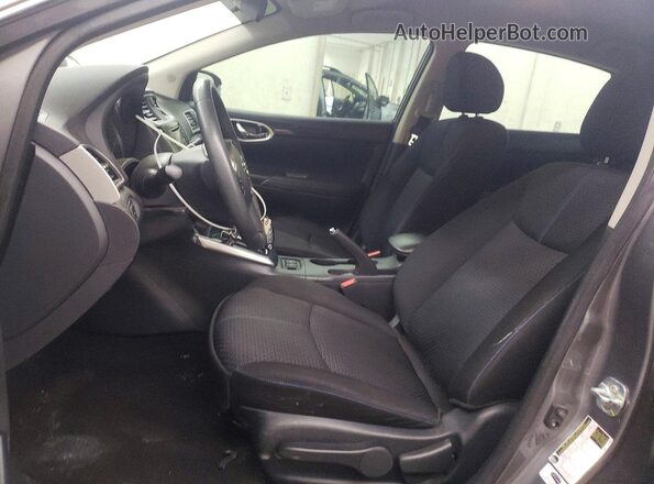 3N1AB7AP2JY212671 2018 NISSAN SENTRA Gray Вид салону спереду