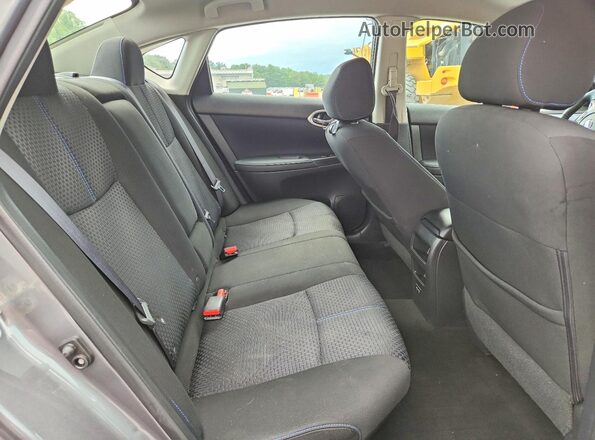 3N1AB7AP2JY245900 2018 NISSAN SENTRA Gray Հետևի նստատեղերի տեսք