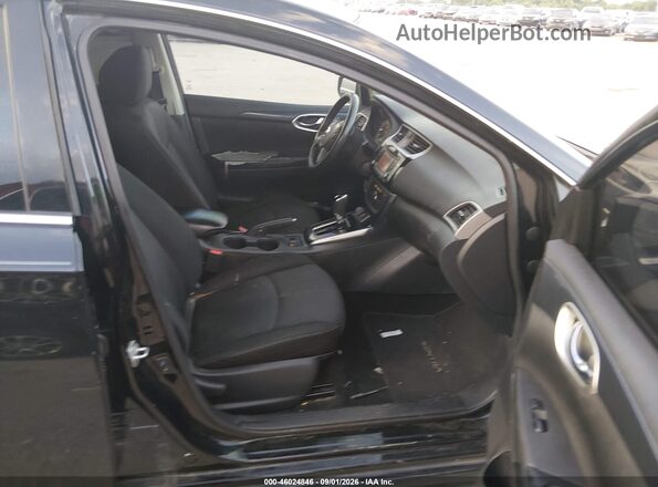 3N1AB7AP2JY323141 2018 NISSAN SENTRA Black Вид салону спереду