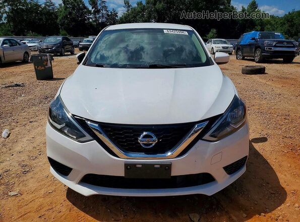 3N1AB7AP2JY328713 2018 NISSAN SENTRA Белый Вид спереди