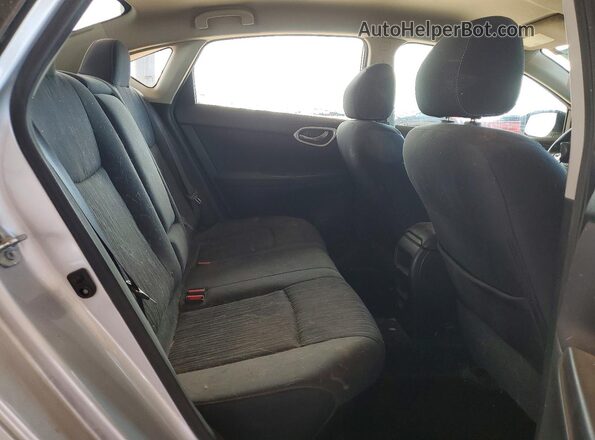 3N1AB7AP4KY235662 2019 NISSAN SENTRA Silver Vista de los asientos traseros
