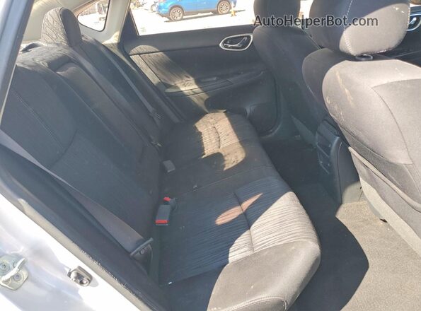 3N1AB7AP6HL718625 2017 NISSAN SENTRA Silver Հետևի նստատեղերի տեսք