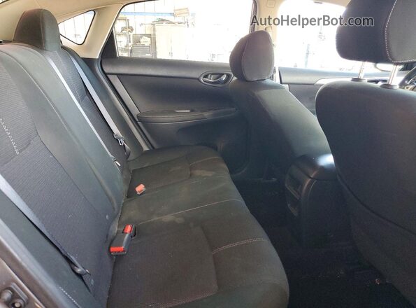 3N1AB7AP6JY339374 2018 NISSAN SENTRA Gray Vista de los asientos traseros