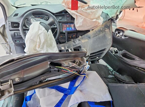 3N1AB7AP6KY417511 2019 NISSAN SENTRA Charcoal Вид панелі приладів