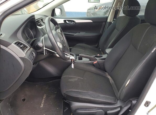 3N1AB7AP7JY243270 2018 NISSAN SENTRA White Widok wnętrza z przodu