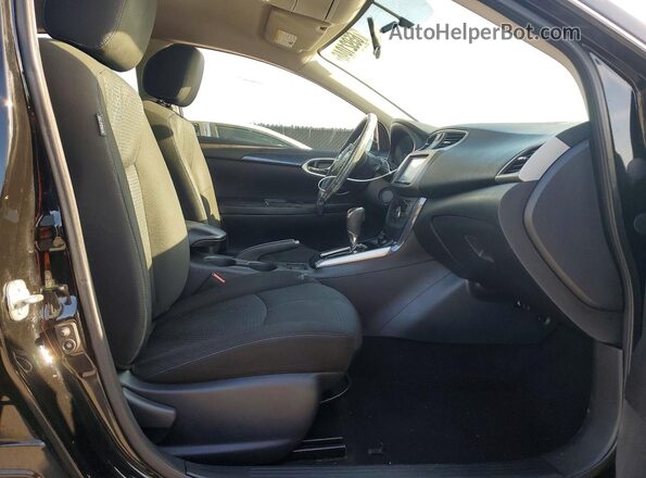 3N1AB7AP7JY277323 2018 NISSAN SENTRA Черный Вид салона спереди