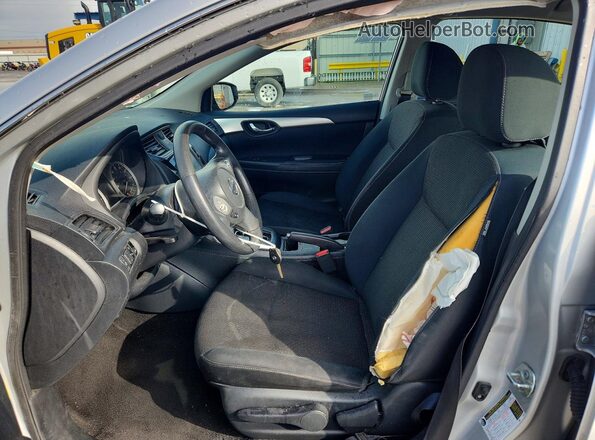 3N1AB7AP7KY202560 2019 NISSAN SENTRA Silver Вид салону спереду