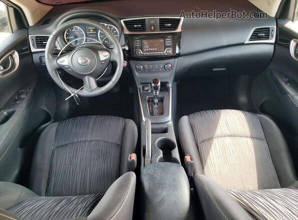 3N1AB7AP8HL714477 2017 NISSAN SENTRA Gray Widok deski rozdzielczej