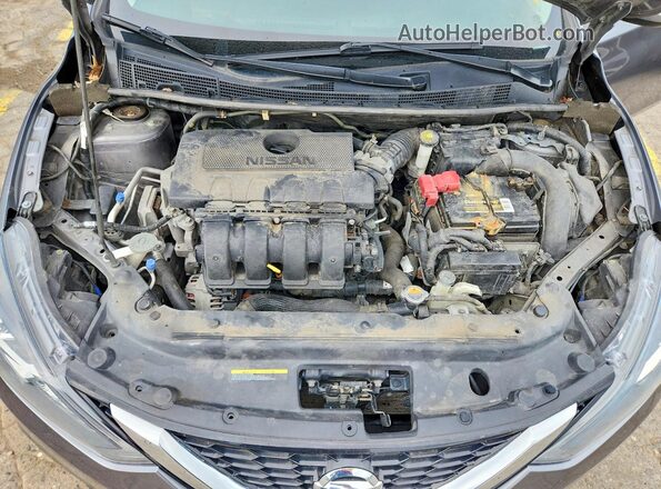 3N1AB7AP8JY257842 2018 NISSAN SENTRA Серебряный Вид задней части салона