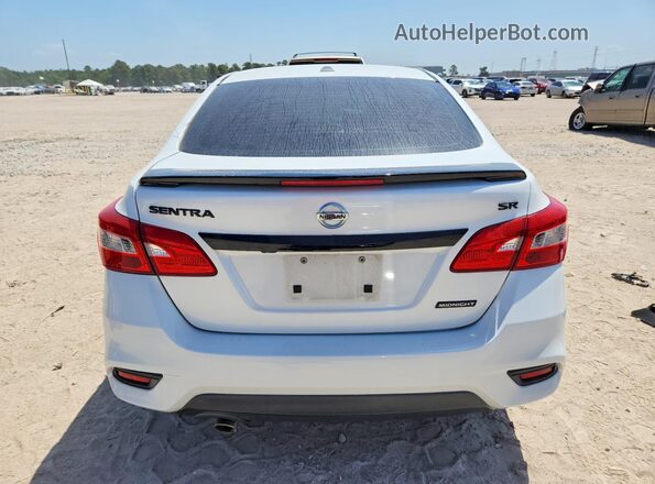 3N1AB7AP8JY284930 2018 NISSAN SENTRA White Вид ззаду