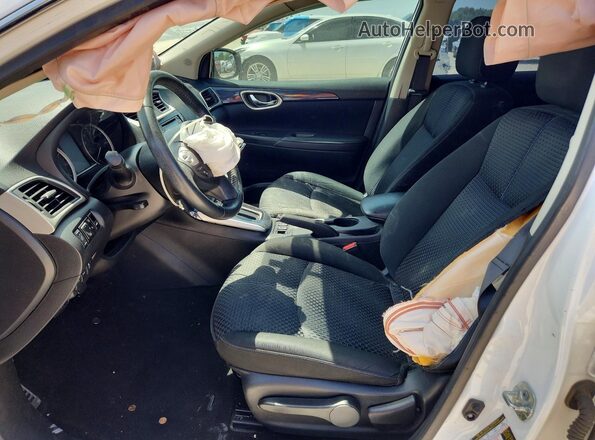 3N1AB7AP8JY284930 2018 NISSAN SENTRA White Вид салону спереду