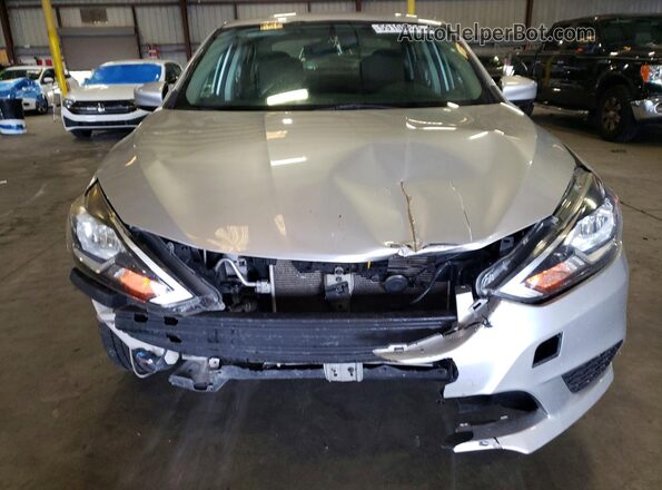 3N1AB7AP8KY357098 2019 NISSAN SENTRA Серебряный Вид спереди