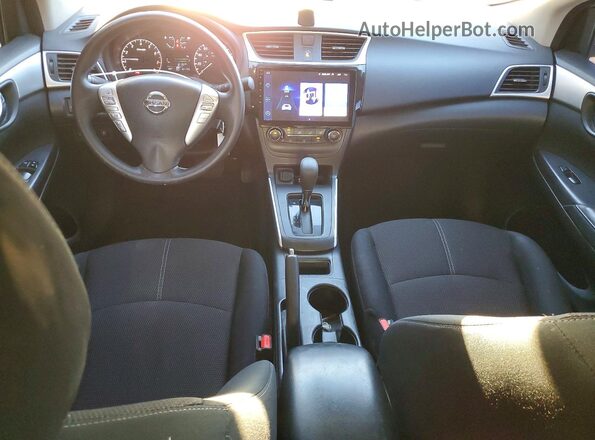 3N1AB7AP9HY248061 2017 NISSAN SENTRA Silver Вид панелі приладів