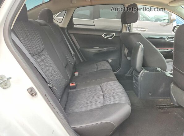 3N1AB7AP9HY264034 2017 NISSAN SENTRA White Հետևի նստատեղերի տեսք