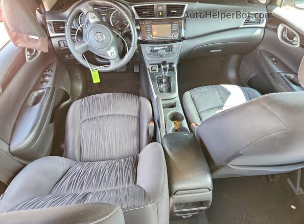 3N1AB7APXJY264825 2018 NISSAN SENTRA Red Widok deski rozdzielczej