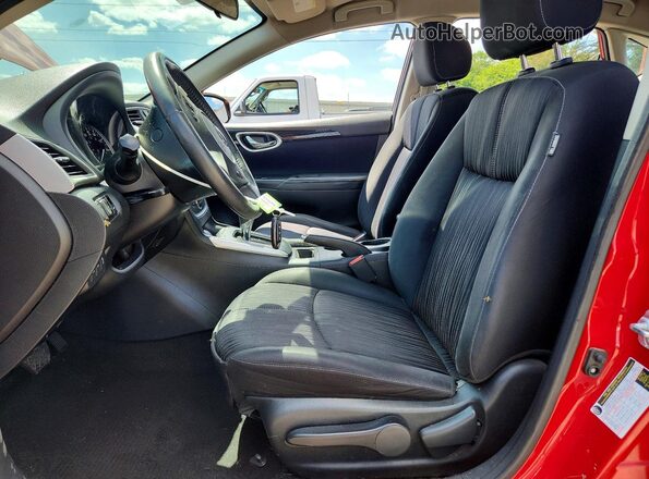 3N1AB7APXJY264825 2018 NISSAN SENTRA Red Widok wnętrza z przodu