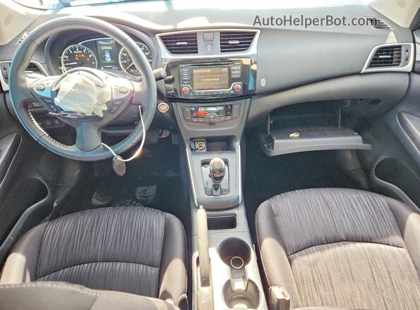 3N1AB7APXJY266283 2018 NISSAN SENTRA Silver Vista del salpicadero