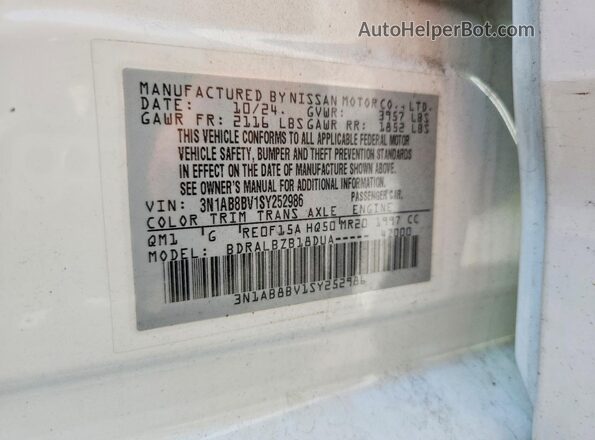 3N1AB8BV1SY252986 2025 NISSAN SENTRA White Vista del compartimento del motor
