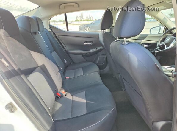 3N1AB8CV0MY218703 2021 NISSAN SENTRA White Widok tylnych siedzeń