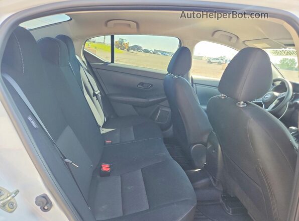 3N1AB8CV1SY388324 2025 NISSAN SENTRA White Հետևի նստատեղերի տեսք