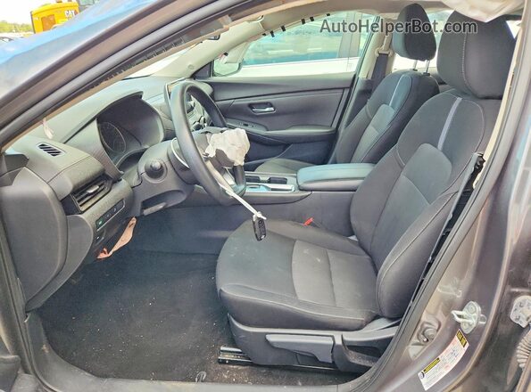 3N1AB8CV3RY319497 2024 NISSAN SENTRA Gray Вид салону спереду