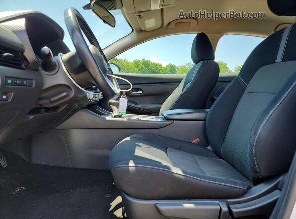 3N1AB8CV4MY299897 2021 NISSAN SENTRA Серебряный Вид салона спереди