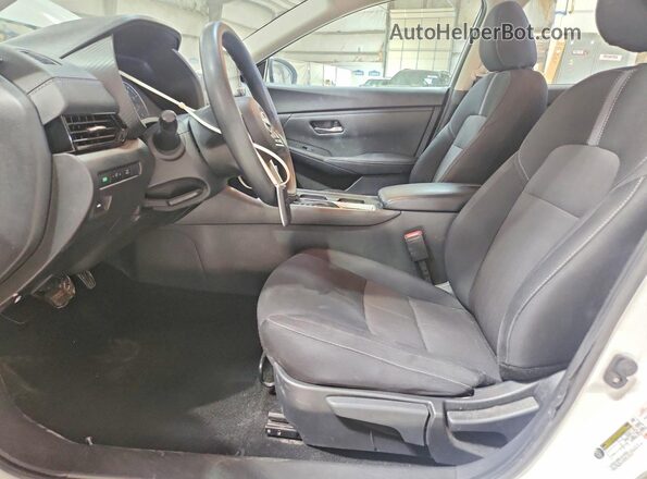 3N1AB8CV4RY229646 2024 NISSAN SENTRA White Widok wnętrza z przodu