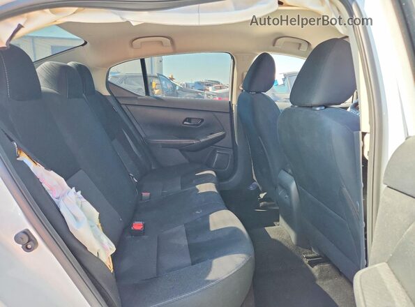 3N1AB8CV8RY329541 2024 NISSAN SENTRA White Vista de los asientos traseros