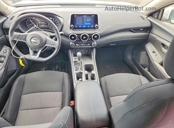 3N1AB8CV8SY209616 2025 NISSAN SENTRA Белый Вид панели приборов